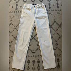 White Vintage Straight Hollister Jeans - Size 00R